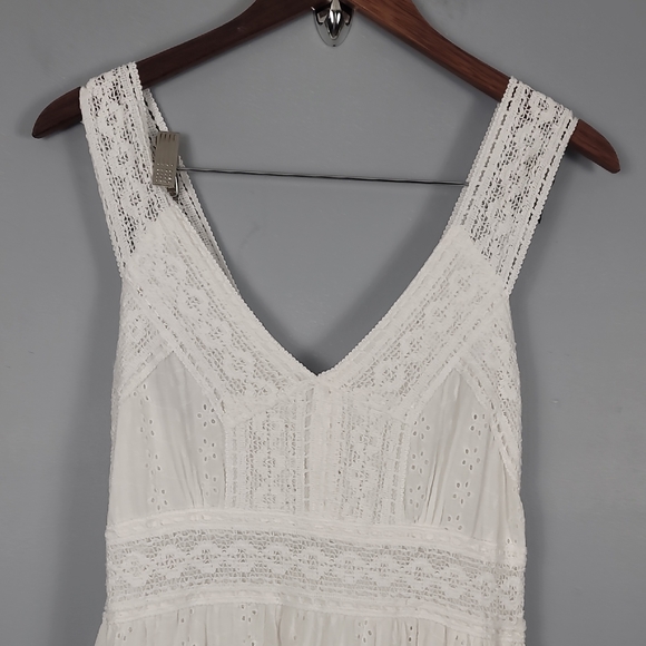 Dresses & Skirts - Bohemian Embroidered Lace Cotton White Sleeveless V-Neck Maxi Sundress